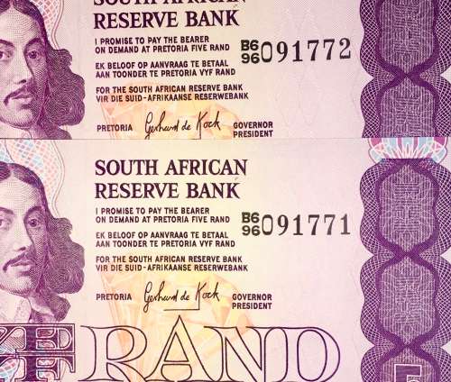 R5 X2 IN SEQUENCE B696-091772-771 3 RD ISSUE 1984 UNCIRCULATED ( 1 BID TAKES ALL)