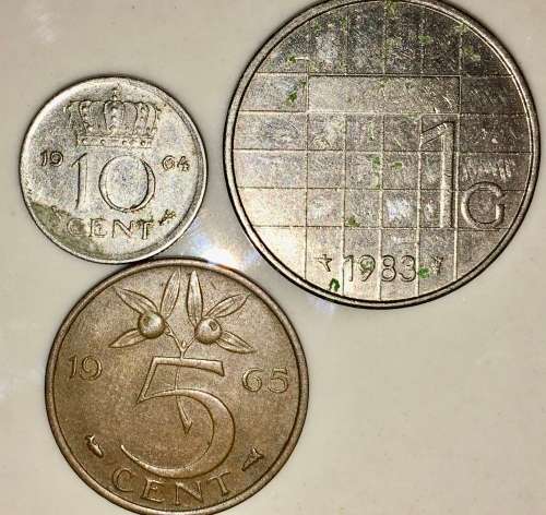 NEDERLANDS X3,,,,5 CENT 1965, 10 CENT 1964, 1 G 1983 ( 1 BID TAKES ALL)