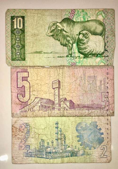 SET OF   DECIMALS & VARIOUS GOV R10, R5 R2,,, ( 1 BID TAKES ALL)