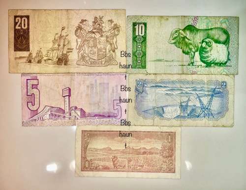 SET OF VARIOUS GOVERNORS & DECIMALS R20 TO R1  ( 1 BID TAKES ALL)