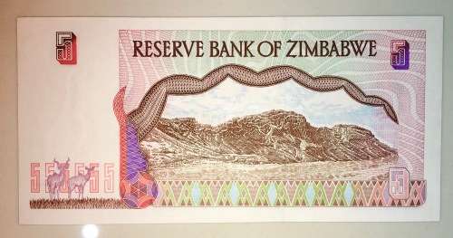ZIMBABWE  5 DOLLARS 1997 UNC