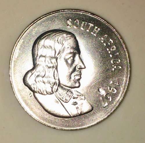 SOUTH AFRICA  50 CENT UNC 1967 MINT ERROR