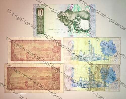 SET OF VARIOUS GOVERNORS & DECIMALS R10 , 2 X R2 & 2 X R1 A&B SERIES  ( 1 BID TAKES ALL)