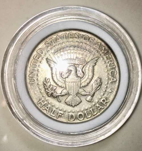 U S A  SILVER AMERICAN EAGLE KENNEDY HALF DOLLAR 1964 SILVER 90% WITH CAPSULE
