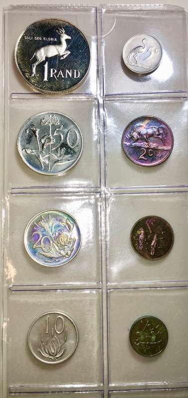 COMPLETE SET OF 1980 R1 PROOF TO 1/2 CENT PROOF/UNC COMES WITH COIN SLEEVE(1 BID TAKES ALL)