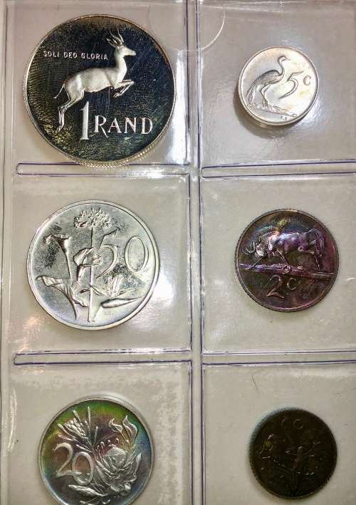 COMPLETE SET OF 1980 R1 PROOF TO 1/2 CENT PROOF/UNC COMES WITH COIN SLEEVE(1 BID TAKES ALL)