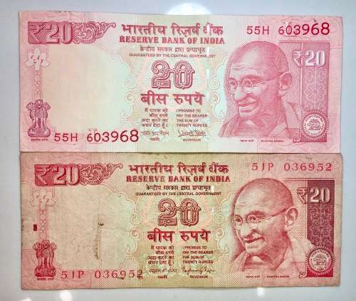 INDIA  SET TWO DIFFERENT SIGNATURE 20 RUPEE MAHATMA GANDHI