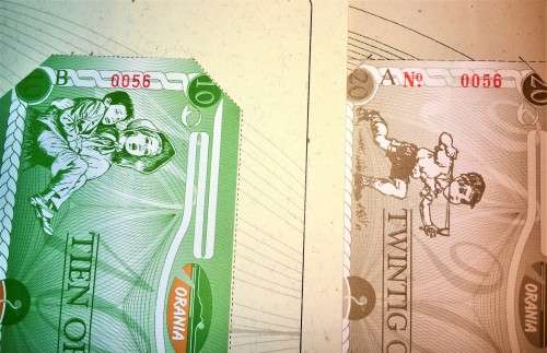 COMPLETE SET OF ORANIA  ORA-(A & B SET -0056)100 ORA TO 10 ORA UNC 1ST ISSUE 2004 IN ORIGINAL FOLDER