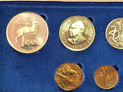 S A MINT PROOF SET 1979 WITH SILVER R1 TO 1/2 CENT IN BLUE S A MINT BOX