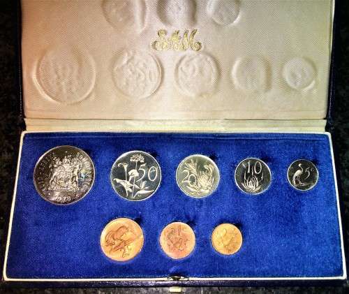 S A MINT PROOF SET 1978 WITH SILVER R1 TO 1/2 CENT IN BLUE S A MINT BOX