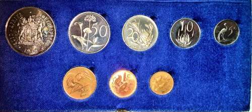 S A MINT PROOF SET 1978 WITH SILVER R1 TO 1/2 CENT IN BLUE S A MINT BOX