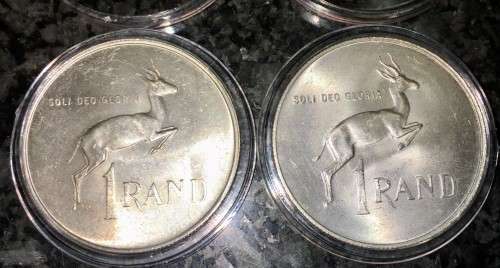SOUTH AFRICA SILVER SET R1 --1967 BOTH ENGLISH & AFRIKAANS HIGHER GRADE IN CAPSULE SILVER 80%