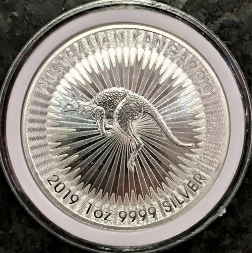 AUSTRALIA SILVER 1 DOLLAR 1OZ PURE SILVER .999 KANGAROO 2019 BU COMES WITH CAPSULE