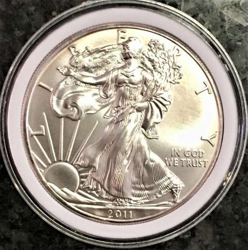 U S A SILVER 1 DOLLAR 1OZ PURE SILVER .999 WALKING LIBERTY 2011 BRILLIANT UNC COMES WITH CAPSULE