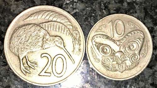 NEW ZEALAND SET 20 CENT & 10 CENT 1971 (1 BID TAKES ALL)