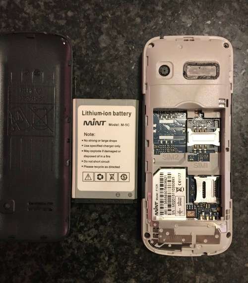 MINT F1CR SIM 1 & SIM 2 . NOT WORKING WITH BATTERY