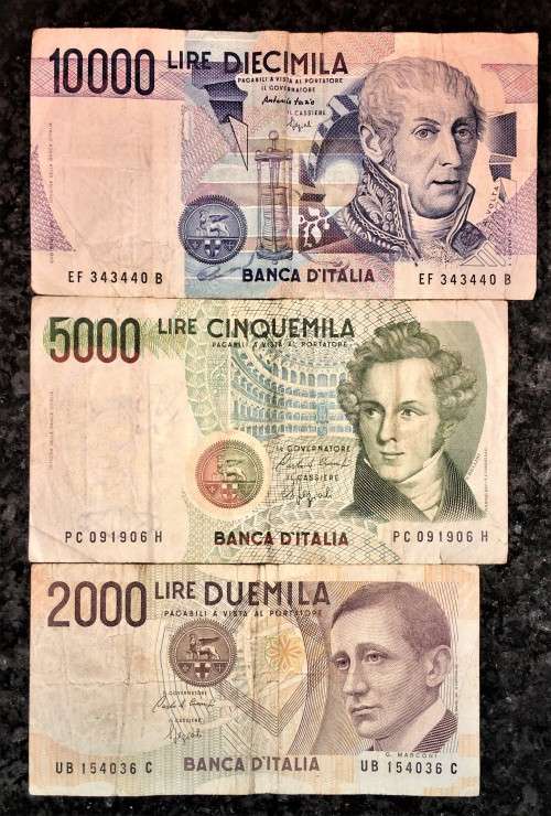 ITALY SET 10,000 LIRE , 5,000 LIRE & 2,000 LIRE 1984-1990 (1 BID TAKES ALL)