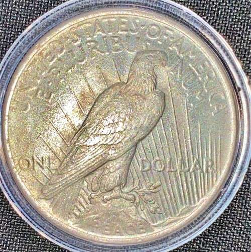 U S A SILVER 1 DOLLAR  PHILADELPHIA MINT PEACE DOLLAR 1923 GOOD CONDITION COMES WITH CAPSULE