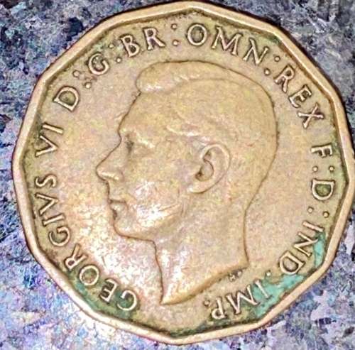 GREAT BRITAIN BRASS 3D THREEPENCE 1941
