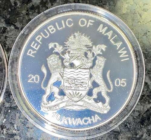 MALAWI PROOF10 KWACHA 2005 CHIMP ENDANGERED WILDLIFE SILVER CLAD COMES IN CAPSULE