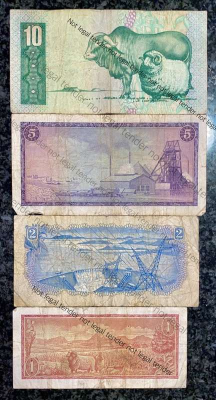 TW DE JONGH SET  R10 TO R1 -- 1967-1978 ( 1 BID TAKES ALL)