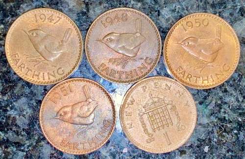 GREAT BRITAIN SET FARTHINGS 1947,1948,1950,1951 & 1971 ( 1 BID TAKES ALL)