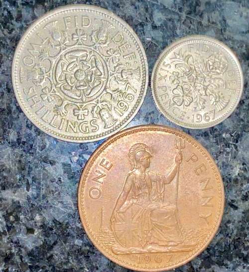 GREAT BRITAIN SET 1967 2 SHILLING, SIXPENCE & 1 PENNY ( 1 BID TAKES ALL)