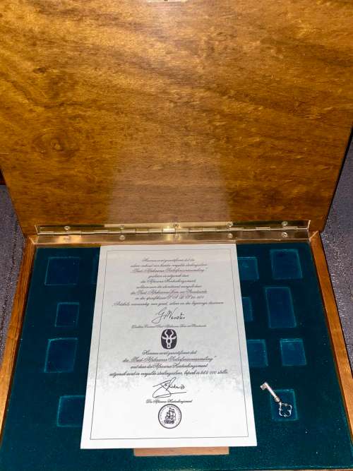 SOUTH AFRICA HERITAGE EARLY STAMPS COLLECTION EMPTY BOX WITH KEY AND CERTIFICATE