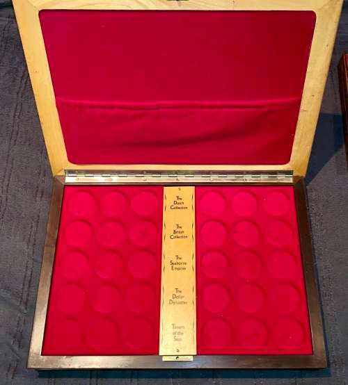CAPE COIN HERITAGE SET AFRICANA MINT CAN TAKE 30 COINS BEAUTIFUL EMPTY BOX VERY GOOD CONDITION
