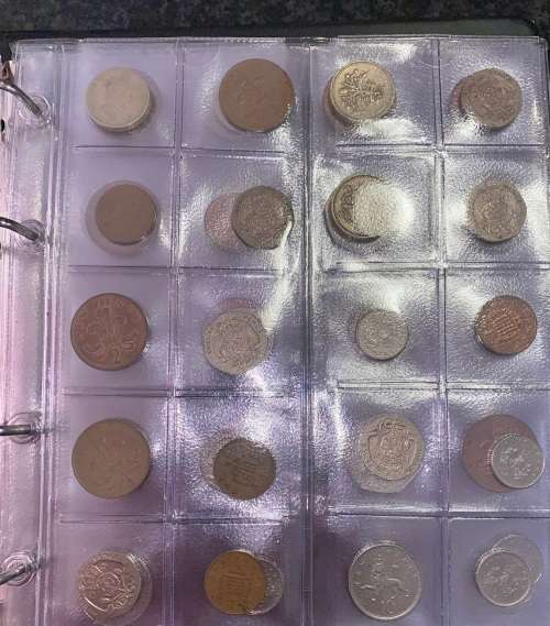 GREAT BRITAIN COLLECTION 1971-2015 NO DOUBLE`S - POUNDS INCL WHERE APPLICABLE IN BRAND NEW FOLDER