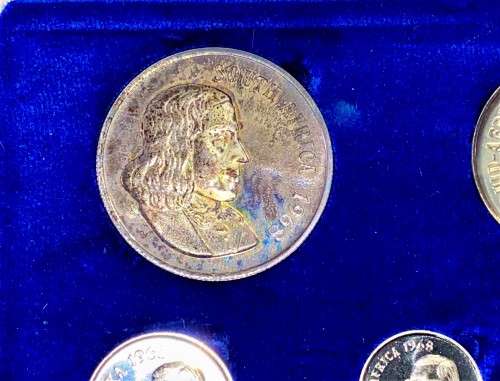 S A MINT PROOF SET 1968 SILVER R1 NICE TONING STARTING TO 1 CENT IN BLUE S A MINT BOX