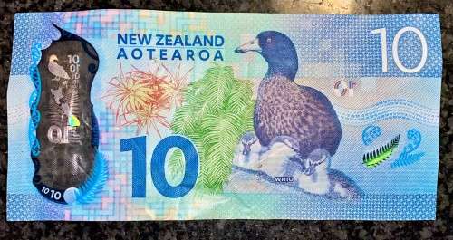 NEW ZEALAND 10 DOLLARS 2015 POLYMER NOTE