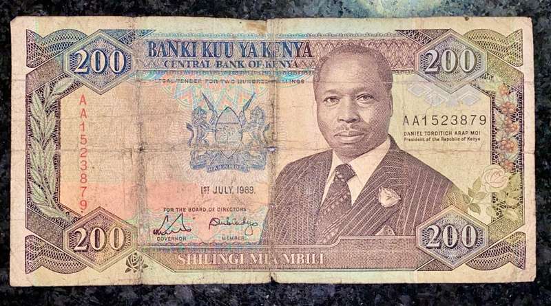 KENYA 200 SHILLING 1989