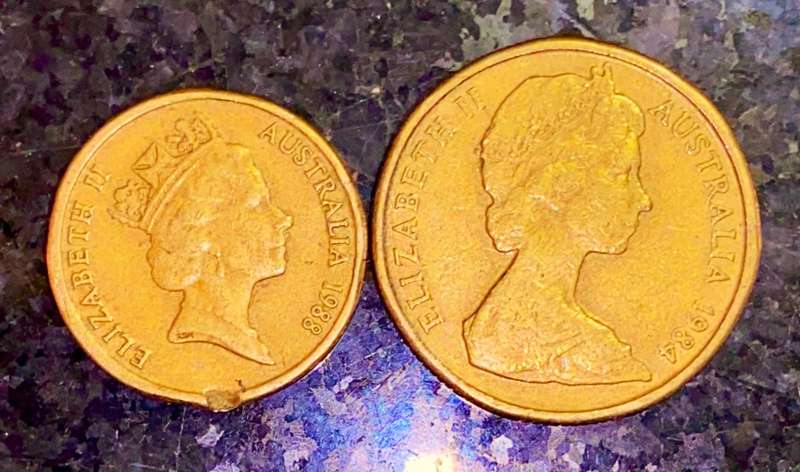 AUSTRALIA SET 2 DOLLARS HH HORST HANNA 1988 & 1 DOLLAR 1984 (1 BID TAKE ALL)