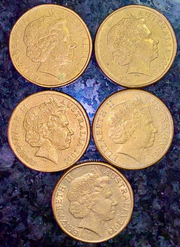 AUSTRALIA SET 1 DOLLAR 1999,2001,2005,2011,2014 (1 BID TAKE ALL)