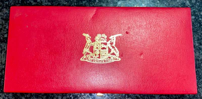 S A MINT PROOF SET 1982 WITH SILVER R1 TO 1/2 CENT IN ORIGINAL RED S A MINT BOX