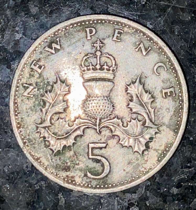 GREAT BRITAIN 5 NEW PENCE 1969