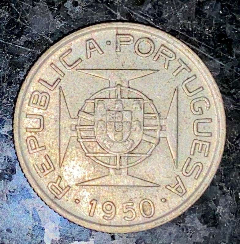 MOZAMBIQUE SILVER 2 1/2 ESCUDO 1950