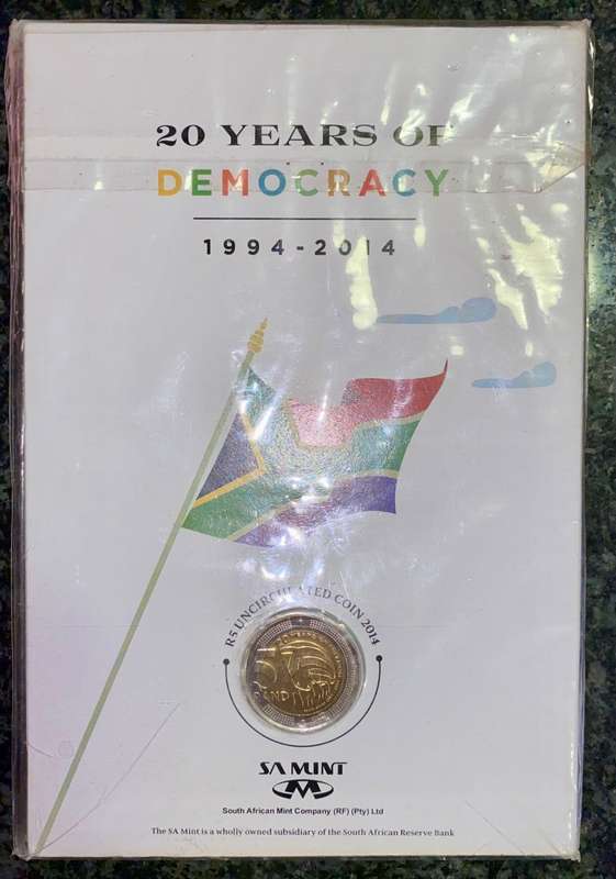 S A MINT R5 -20 YEARS OF DEMOCRACY & R2 -100 YEAR ANNIVERSARY UNION BUILDINGS UNC IN ORIGINAL FOLDER