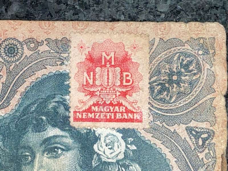HUNGARY 100,000 PENGO 1945 WW2 BUDAPEST WITH STAMP