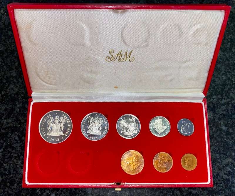 S A MINT PROOF SET 1983 WITH SILVER R1 TO 1/2 CENT IN ORIGINAL RED S A MINT BOX