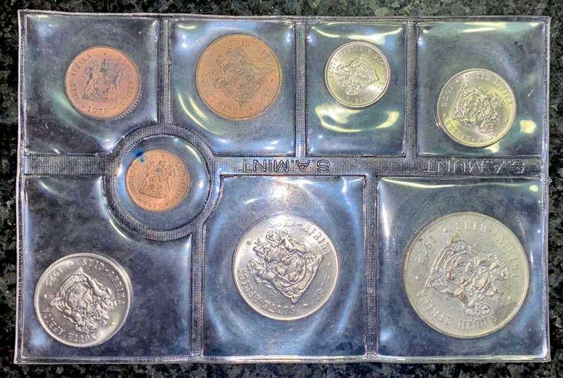 S A MINT UNCIRCULATED SET 1975 -- SILVER R1 TO 1/2 CENT - SEALED FROM SA MINT
