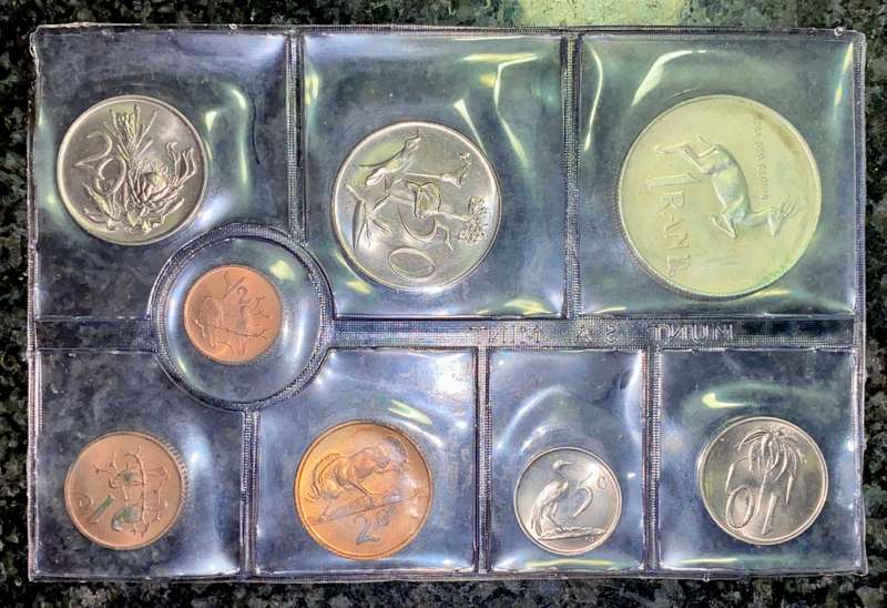 S A MINT UNCIRCULATED SET 1971 --SILVER R1 TO 1/2 CENT - SEALED FROM SA MINT