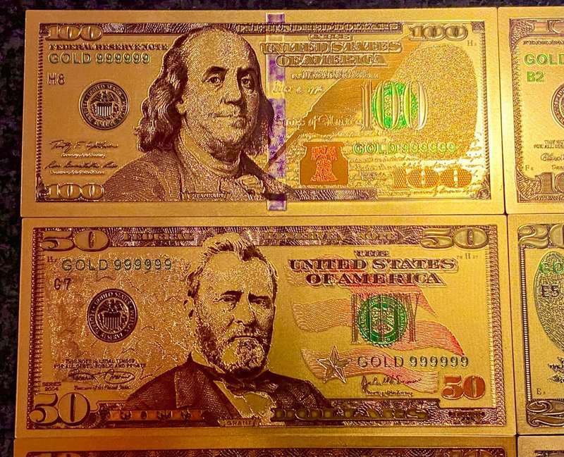 U S A GOLD FOIL - FULL SET 100 DOLLARS TO 1 DOLLAR - UNC GOLD 9999 CARD(1 BID TAKES ALL 8)