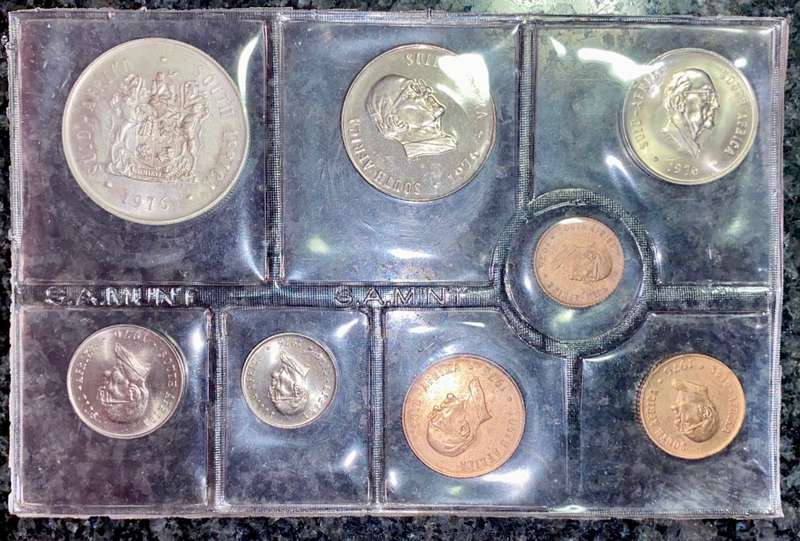 S A MINT UNCIRCULATED SET 1976 --SILVER R1 TO 1/2 CENT - SEALED FROM SA MINT