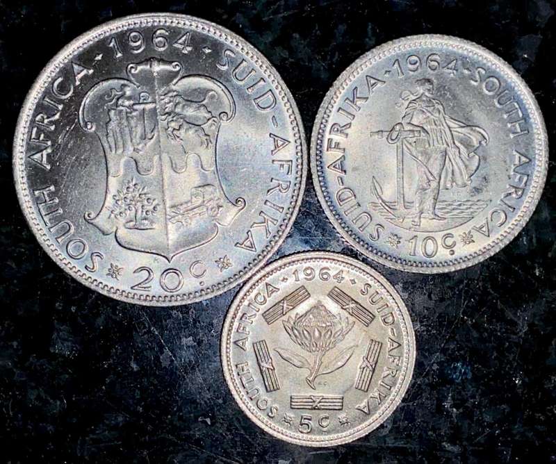 SOUTH AFRICA SILVER SET - 20 CENT - 10 CENT - 5 CENT 1964 -- HIGH GRADE COINS -- ( 1 BID TAKES ALL)