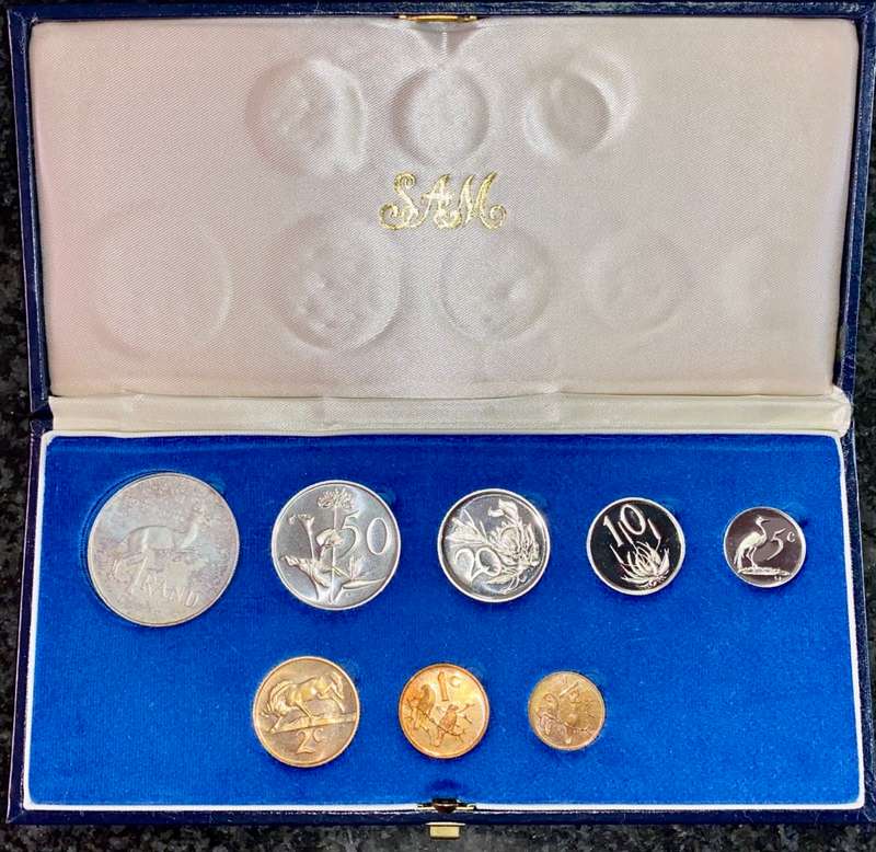 SOUTH AFRICA PROOF SET SILVER R1 TO 1/2 CENT -- 1977 -- IN BLUE SA MINT BOX