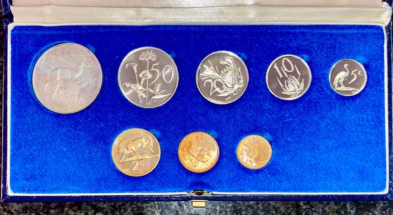 SOUTH AFRICA PROOF SET SILVER R1 TO 1/2 CENT -- 1977 -- IN BLUE SA MINT BOX