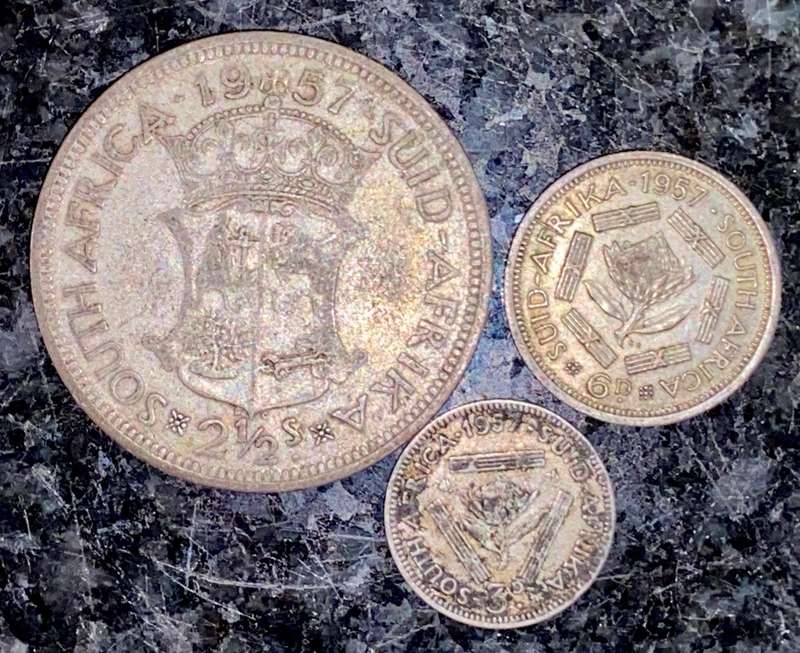 S A UNION SILVER SET 2 1/2 SHILLINGS, 6 PENCE 3D TICKEY 1957 (1 BID TAKES ALL)