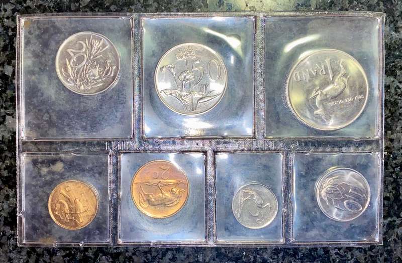 S A MINT UNCIRCULATED SET 1984 -- R1 TO 1 CENT - SEALED FROM SA MINT